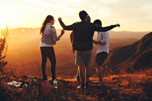 A group of 4 friends enjoying